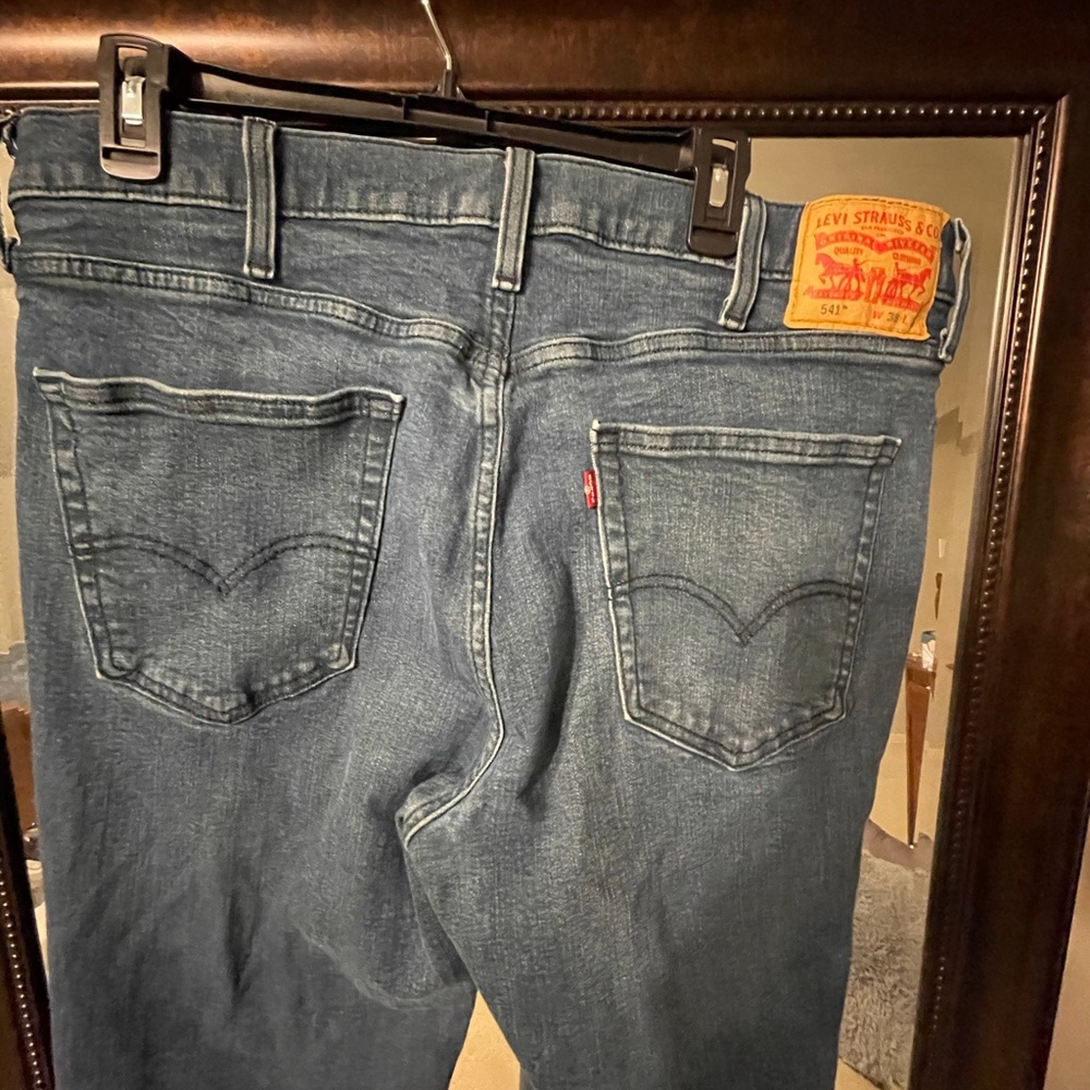 Men’s Levi’s jeans